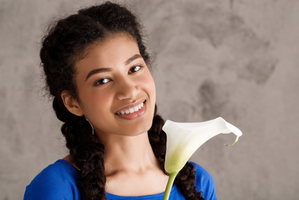 What Makes a Person Socially Attractive