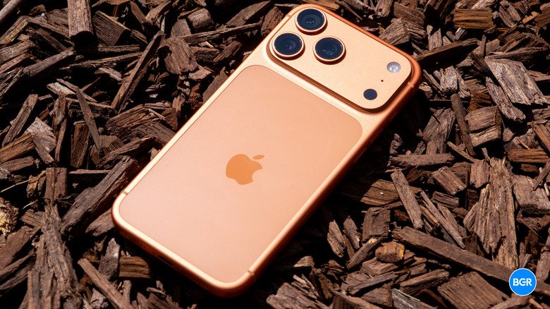 iPhone 17 Pro Max Review (2025) + Black Friday